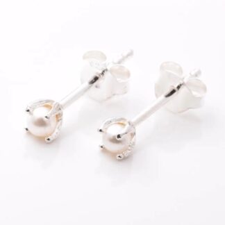925 Sterling Silver Imm Pearl Crown Setting Stud Earrings